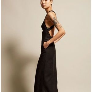 No.6 Store Mandy Crossback linen apron dress is mauve